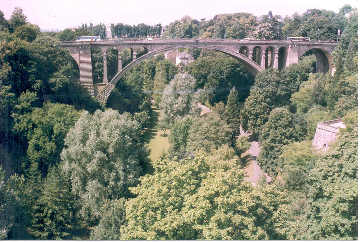P&eacute;trusse valley, Luxembourg City