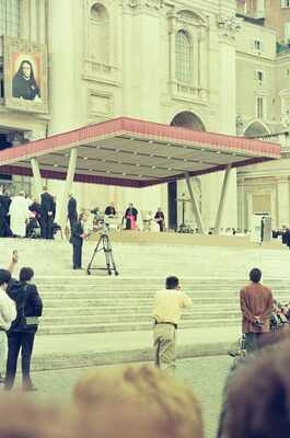 The covered papal altar canopy on the basilica steps — St Peter's Basilica, Vatican City (21-27 May 2000)