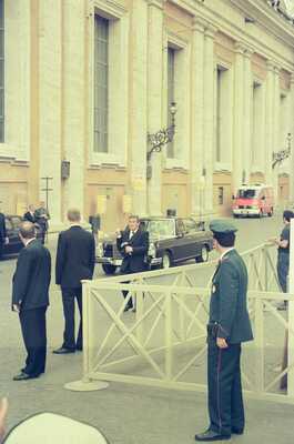 Officers and the papal car among the colonnade — St Peter's Basilica, Vatican City (21-27 May 2000)