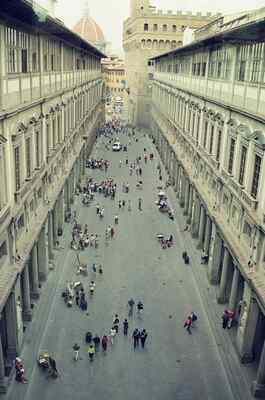 The Piazzale degli Uffizi and Palazzo Vecchio tower — Florence, Italy (26 May 2000)