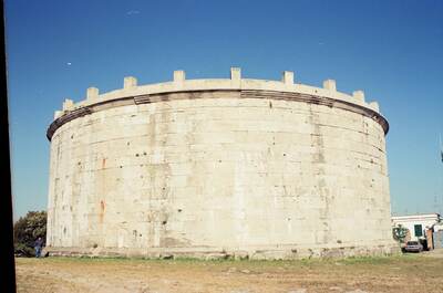 The great round Mausoleum of Munatius Plancus — Gaeta & the coast, Italy (28 May - 3 June 2000)