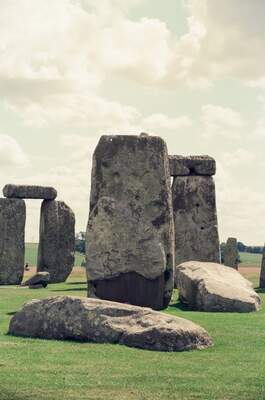 Towering sarsen stones of Stonehenge against the sky — Stonehenge, England (mid-August 2000)