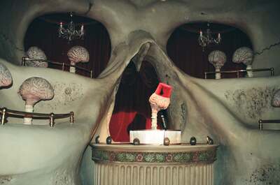 A skull-shaped set with brains in the Mind Zone — London, England (August 2000)