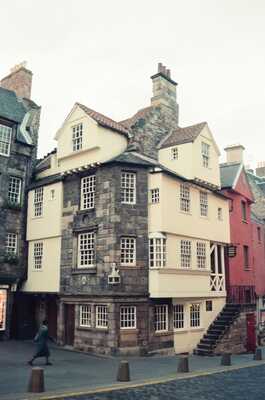 The crow-stepped facade of John Knox House on the Royal Mile — Edinburgh, Scotland (August 2000)