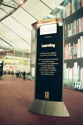 The Tesco-sponsored Learning zone marker pillar — London, England (August 2000)