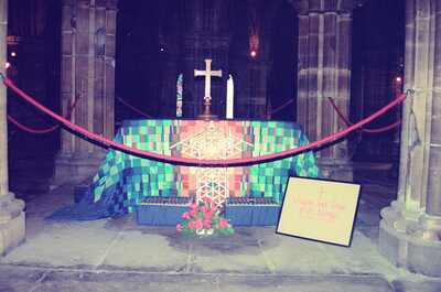 The quilted altar and cross at the Chapel and Tomb of St Mungo — Glasgow, Scotland (late July 2000)