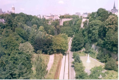 The Petrusse valley park from the Passerelle — Luxembourg City, Luxembourg (1-3 July 2000)