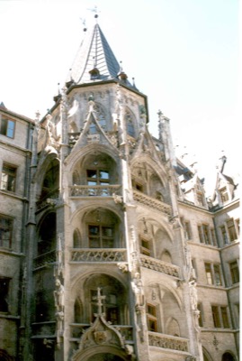 The courtyard tower of the Neues Rathaus — Munich, Germany (18-19 June 2000)