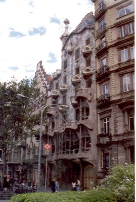 Casa Batllo across the Passeig de Gracia — Barcelona, Spain (13-20 July 2000)